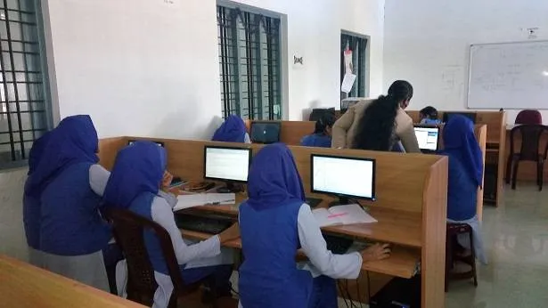 Computer Lab Image 2